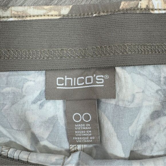 Chicos Tropical Print Crop Cargo Pants Tan Yellow XS 2 Cotton Twill Pull On - Picture 8 of 13